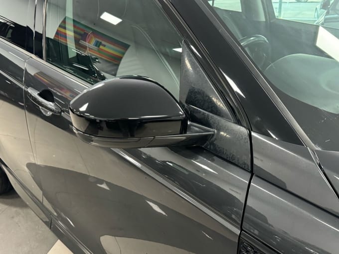 2025 Land Rover Discovery Sport