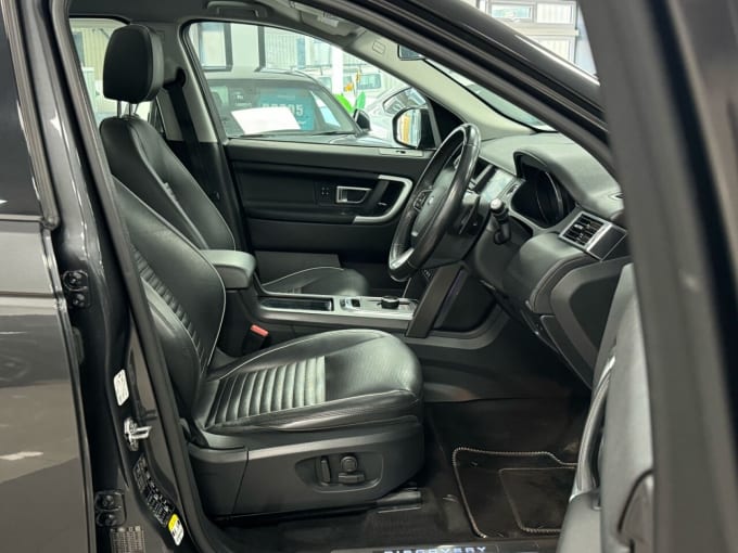 2025 Land Rover Discovery Sport