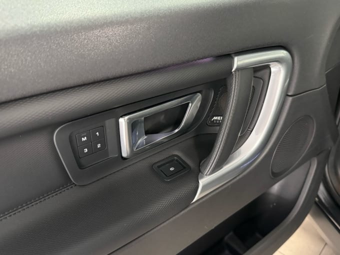 2025 Land Rover Discovery Sport
