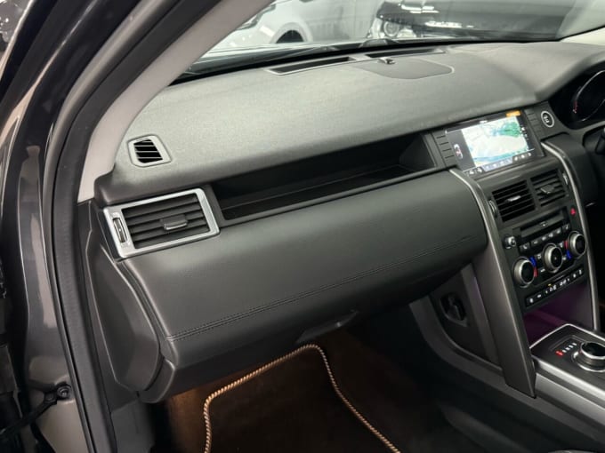 2025 Land Rover Discovery Sport