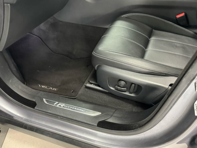 2025 Land Rover Range Rover Velar
