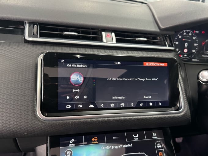 2025 Land Rover Range Rover Velar