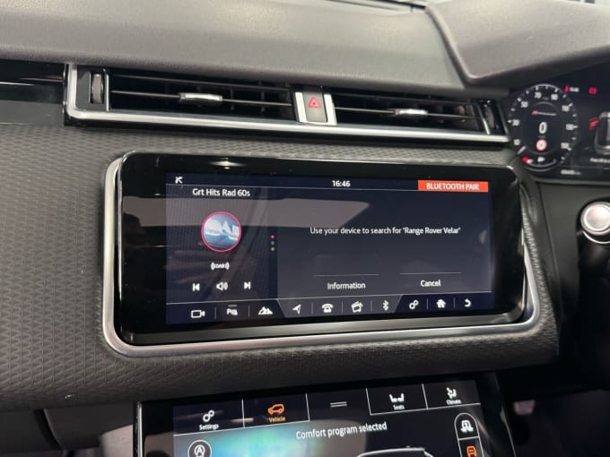 2025 Land Rover Range Rover Velar