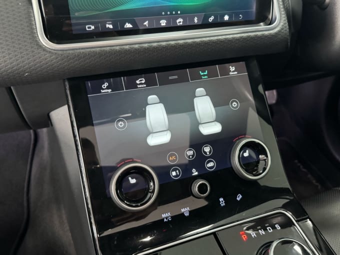 2025 Land Rover Range Rover Velar