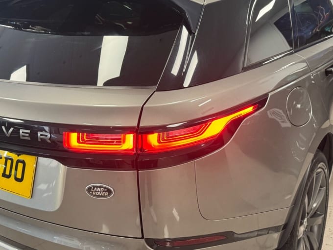 2025 Land Rover Range Rover Velar
