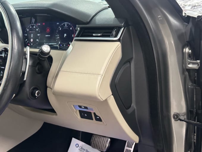 2025 Land Rover Range Rover Velar