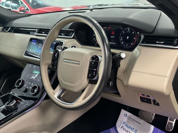 2025 Land Rover Range Rover Velar