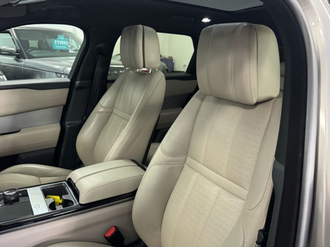 2025 Land Rover Range Rover Velar