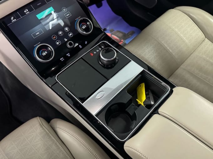2025 Land Rover Range Rover Velar