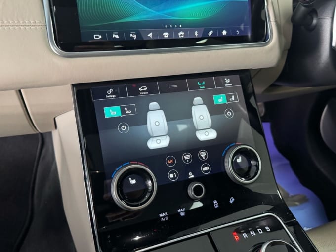 2025 Land Rover Range Rover Velar