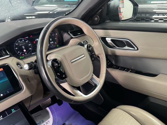 2025 Land Rover Range Rover Velar