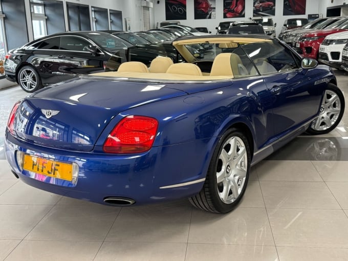 2025 Bentley Continental
