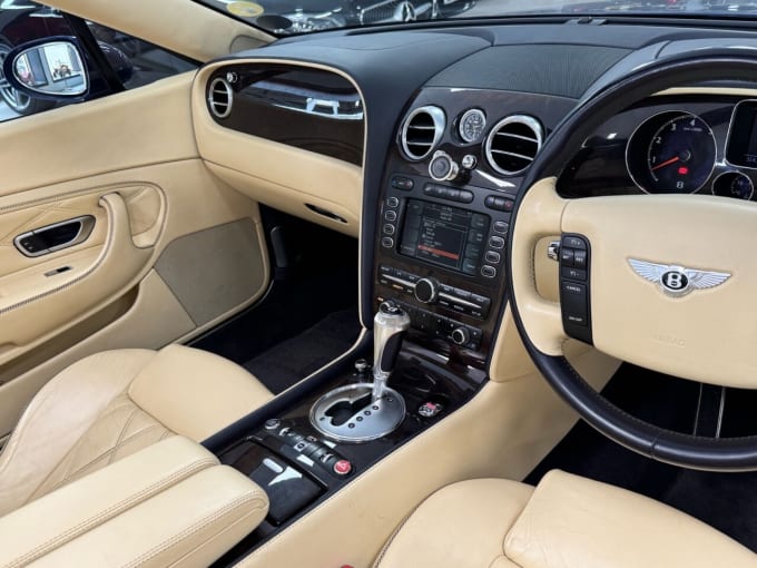 2025 Bentley Continental