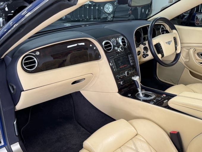 2025 Bentley Continental
