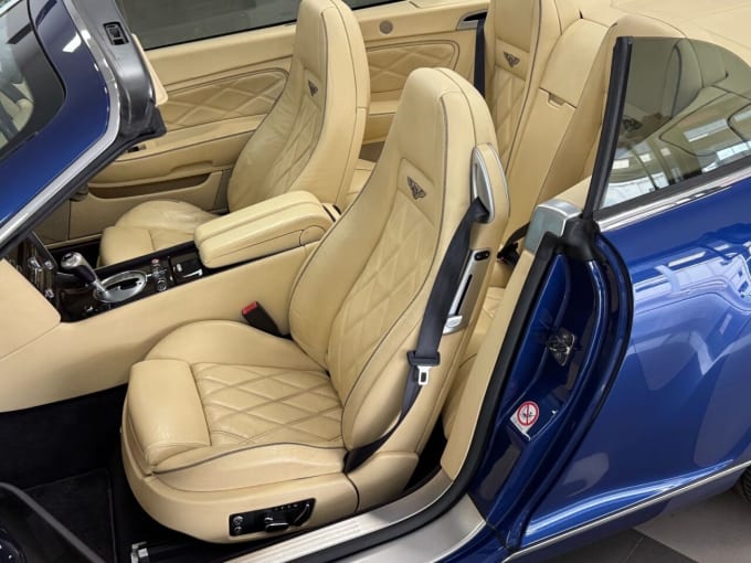 2025 Bentley Continental
