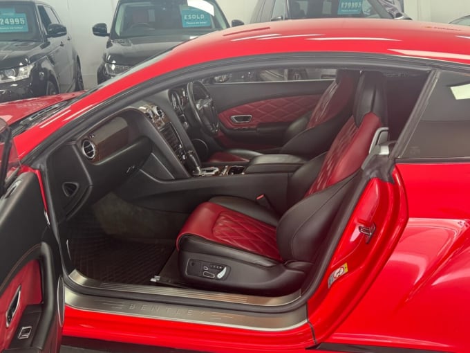 2025 Bentley Continental