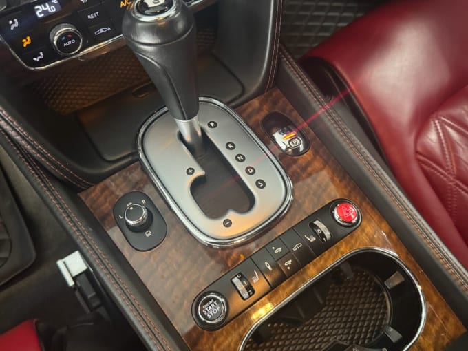 2025 Bentley Continental