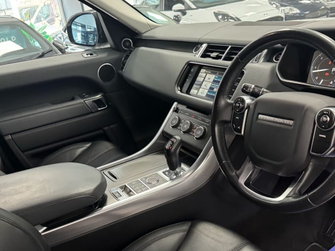 2025 Land Rover Range Rover Sport