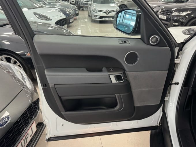 2025 Land Rover Range Rover Sport