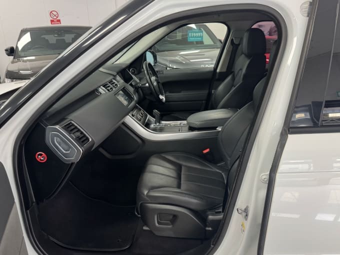 2025 Land Rover Range Rover Sport