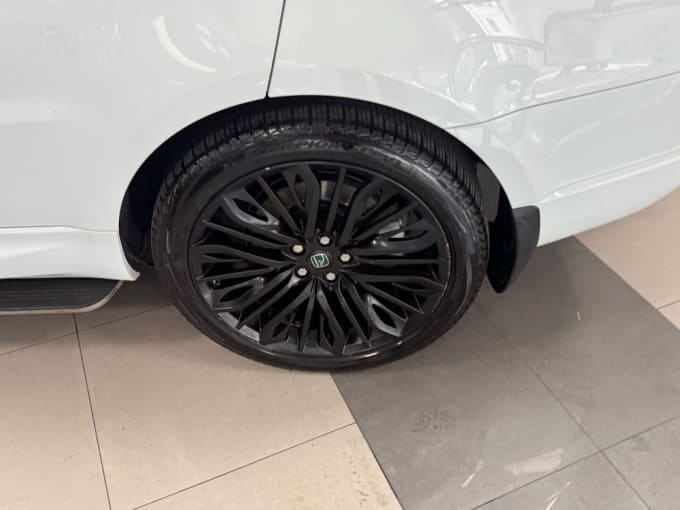 2025 Land Rover Range Rover Sport