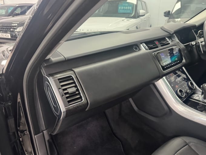 2025 Land Rover Range Rover Sport