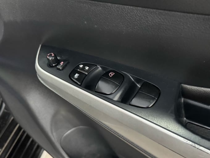 2025 Nissan Navara
