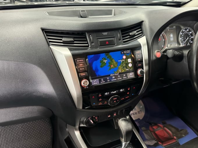 2025 Nissan Navara