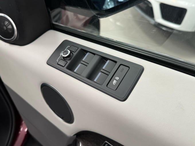 2025 Land Rover Range Rover Sport