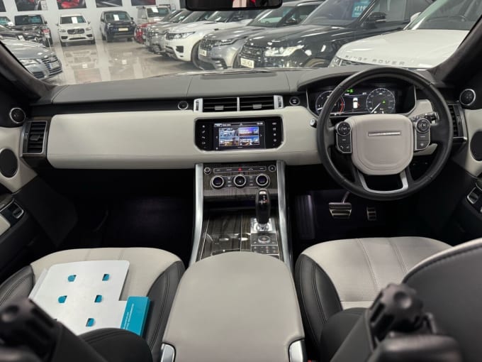 2025 Land Rover Range Rover Sport