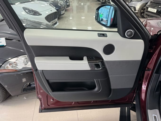 2025 Land Rover Range Rover Sport