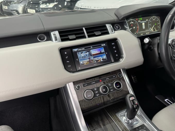 2025 Land Rover Range Rover Sport