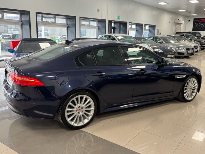 2025 Jaguar Xe