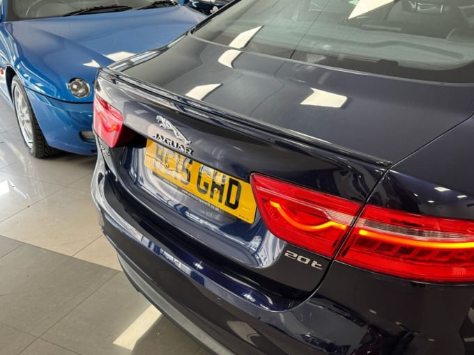 2025 Jaguar Xe