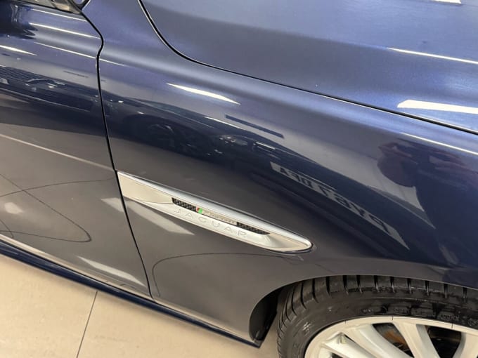 2025 Jaguar Xe