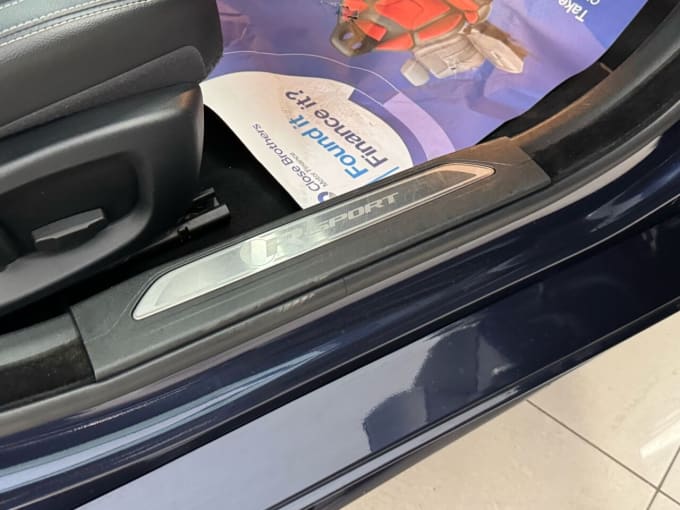 2025 Jaguar Xe