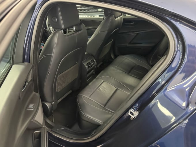 2025 Jaguar Xe