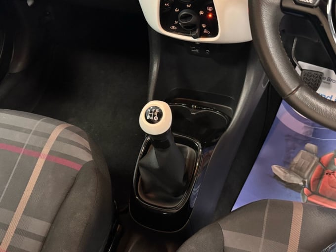 2025 Peugeot 108