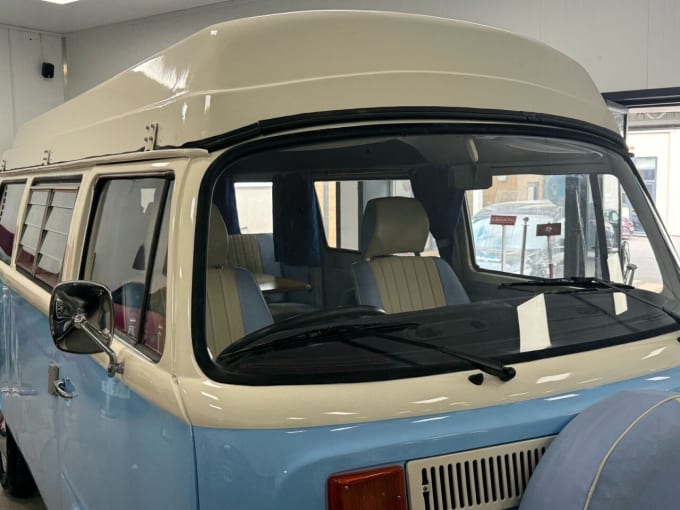 2025 Volkswagen Caravelle
