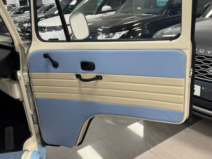 2025 Volkswagen Caravelle