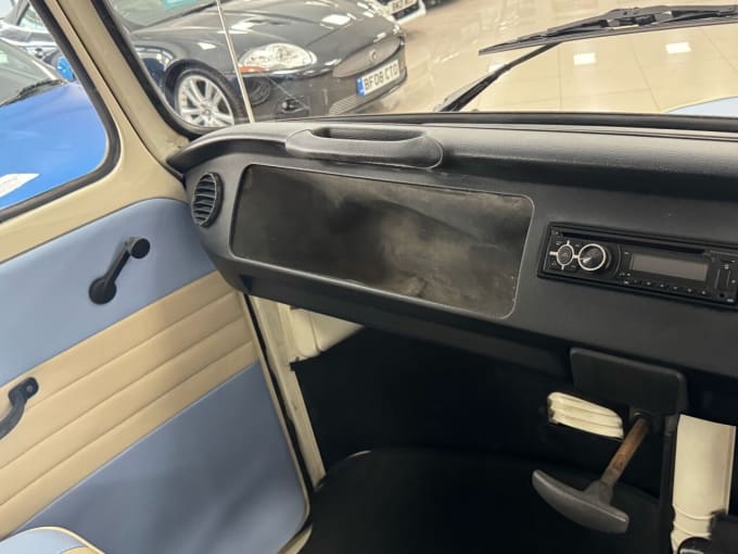 2025 Volkswagen Caravelle