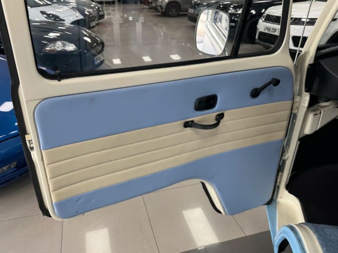 2025 Volkswagen Caravelle