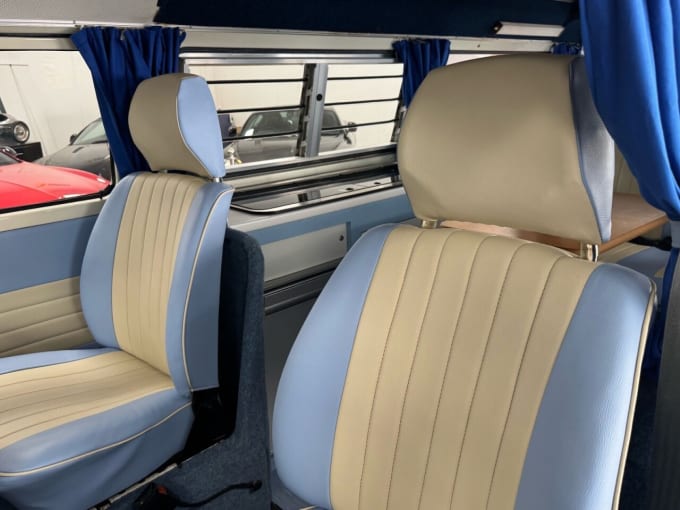2025 Volkswagen Caravelle