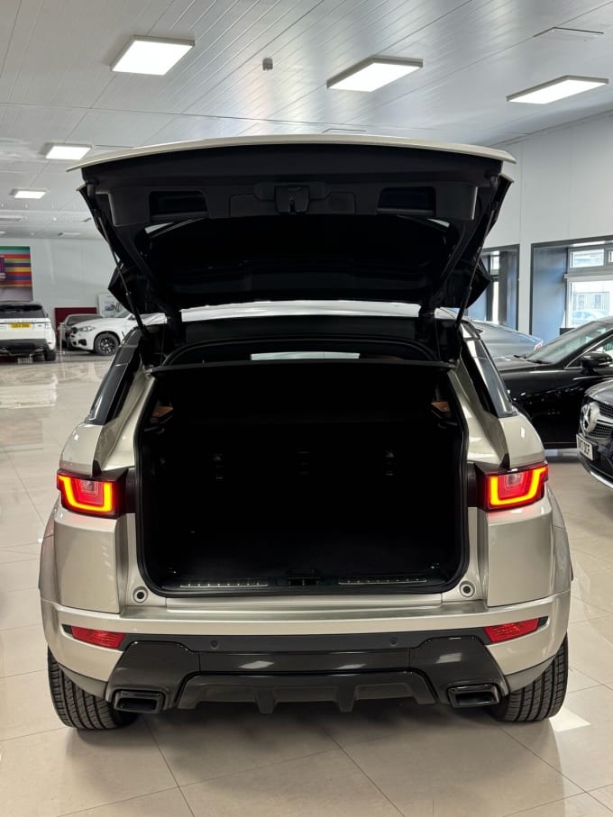 2025 Land Rover Range Rover Evoque