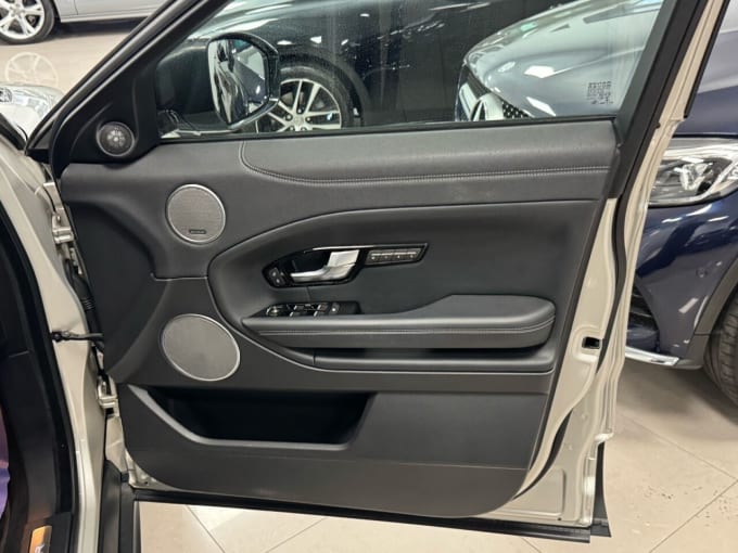 2025 Land Rover Range Rover Evoque
