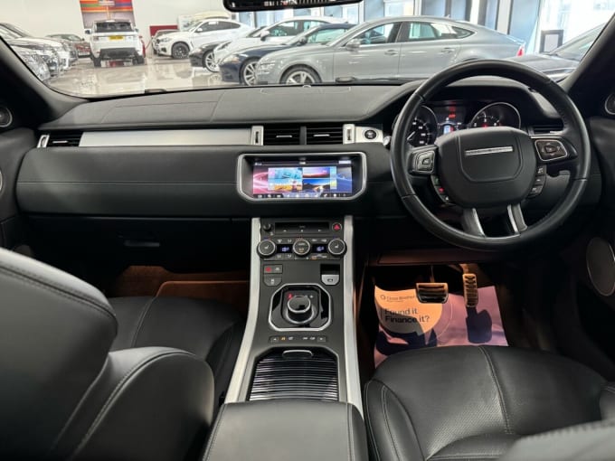 2025 Land Rover Range Rover Evoque