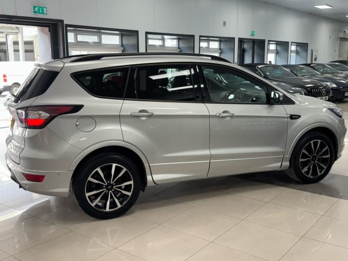 2025 Ford Kuga