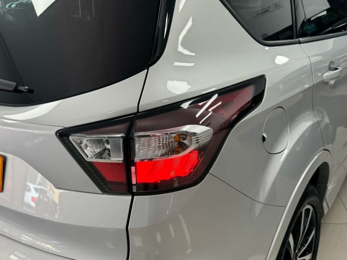 2025 Ford Kuga