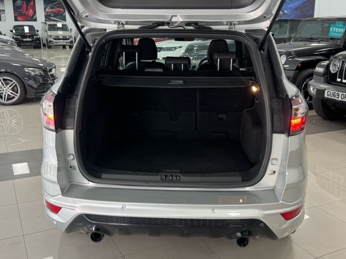 2025 Ford Kuga