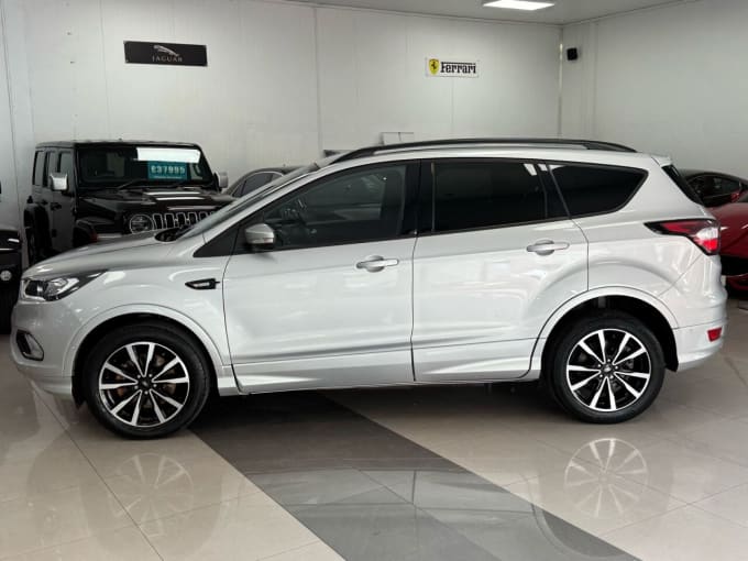 2025 Ford Kuga